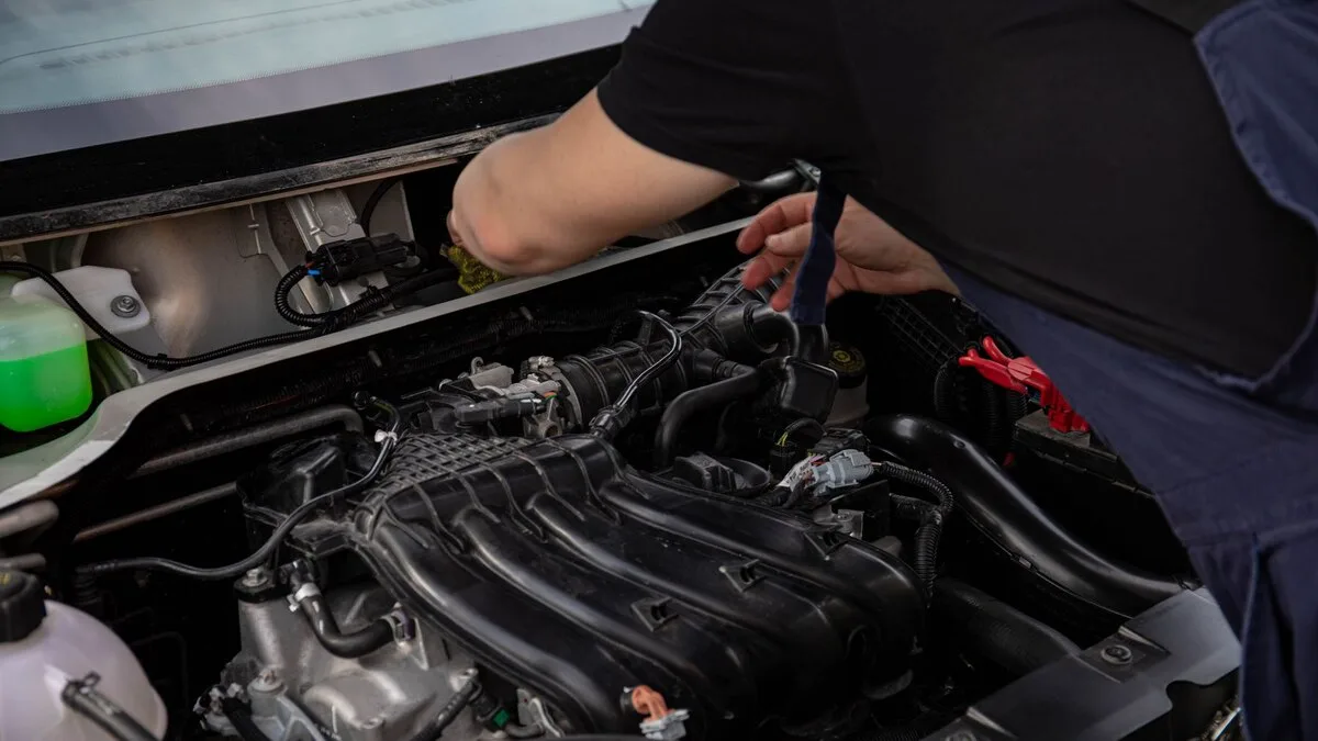 Chevrolet Aveo Arıza Rehberi: Titreşim, Tekleme ve Elektrik Sorunları