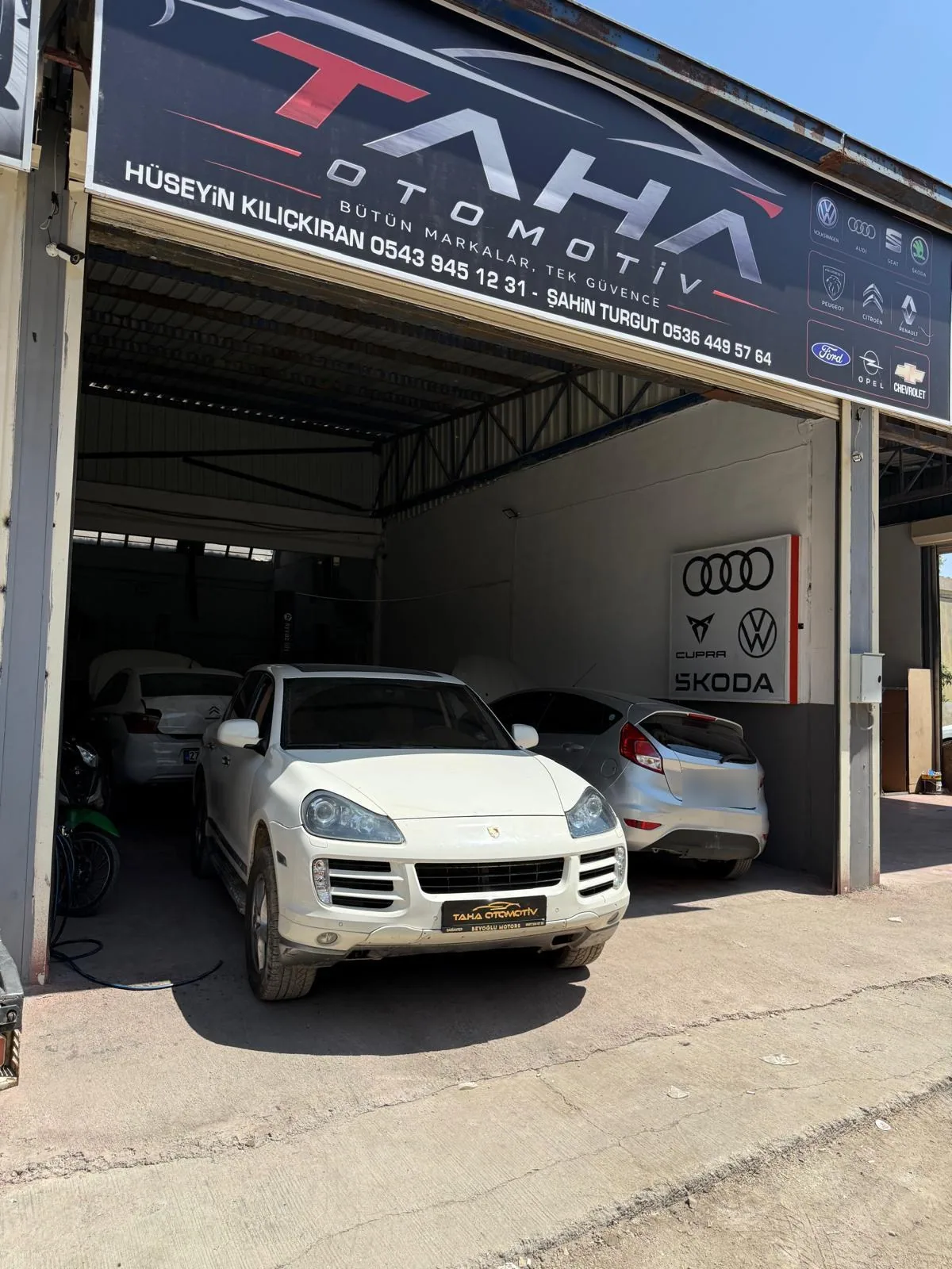 Taha Otomotiv atölyesi dış görünüm, Küsget Sanayi Sitesi